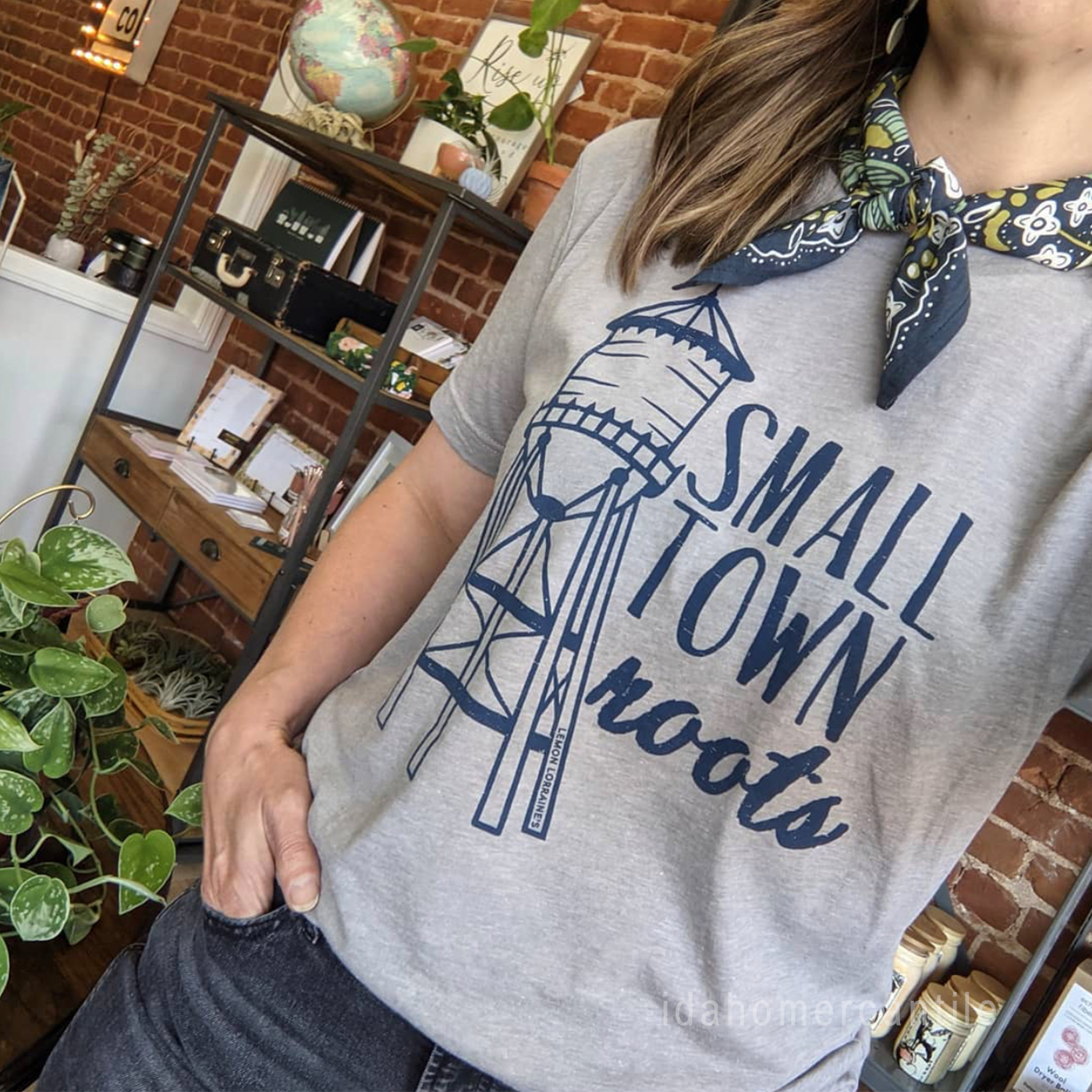 SMALL TOWN ROOTS Graphic Tee - Forever Western Boutique