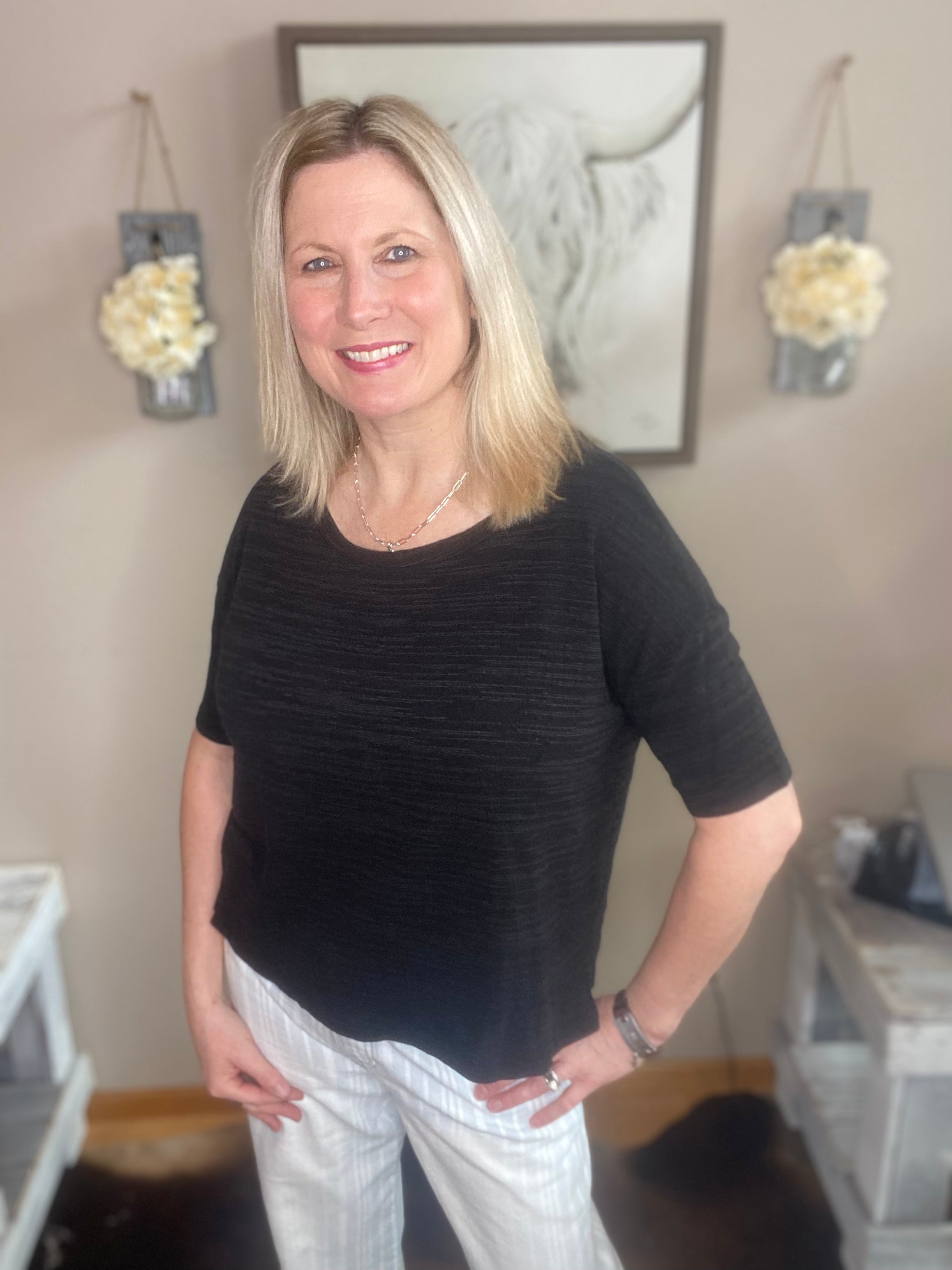BLACK Cropped Top - Forever Western Boutique