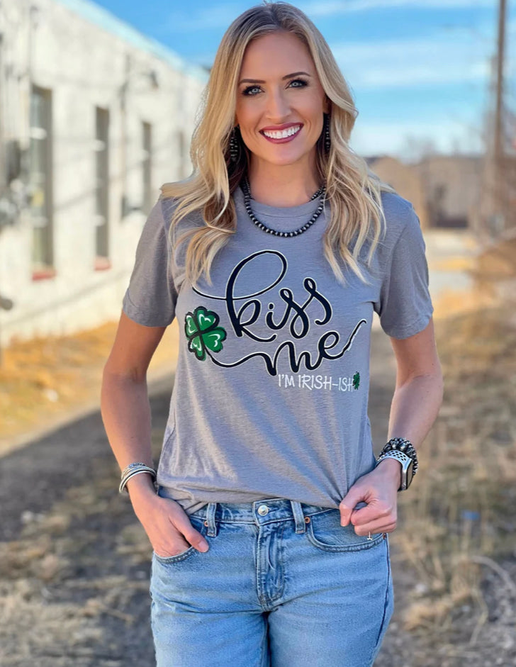 Kiss Me I’m Irish Tee - Forever Western Boutique